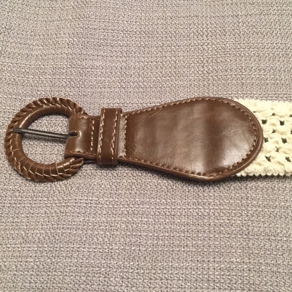 Forever 21 Woman’s Belt with Elastic Stretch M/L - Picture 2 of 10